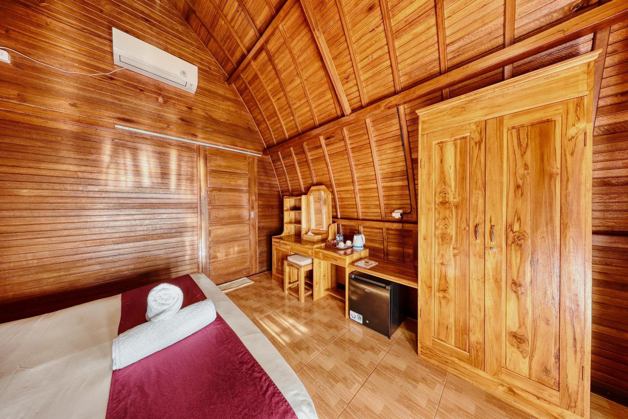Sebuluh Sunset Hill Hotel Batumadeg Екстериор снимка